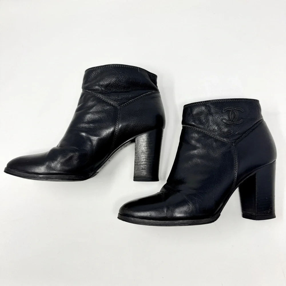 CHANEL Black Leather CC Logo Ankle Booties Block Heel Size 38